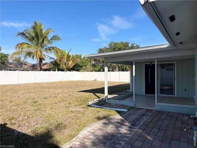 1428 20th AVE, Cape Coral, FL 33990