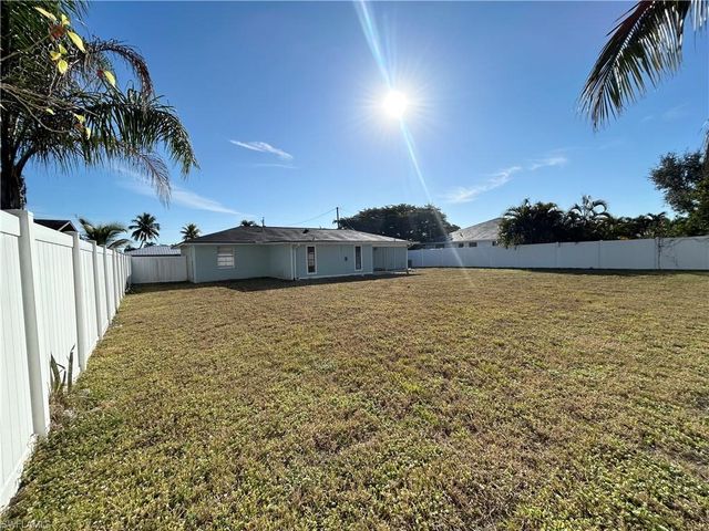 1428 20th AVE, Cape Coral, FL 33990