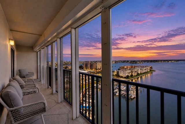 7300 SUN ISLAND DRIVE S 1104, South Pasadena, FL 33707