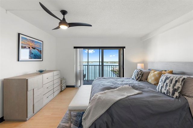 7300 SUN ISLAND DRIVE S 1104, South Pasadena, FL 33707