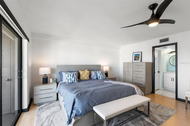 7300 SUN ISLAND DRIVE S 1104, South Pasadena, FL 33707