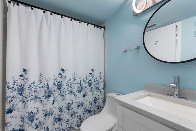 7300 SUN ISLAND DRIVE S 1104, South Pasadena, FL 33707