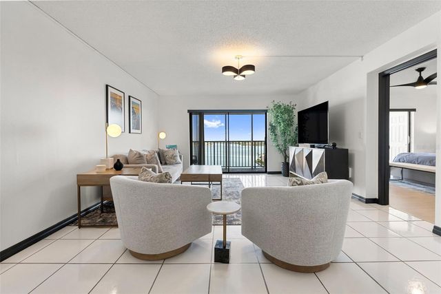7300 SUN ISLAND DRIVE S 1104, South Pasadena, FL 33707