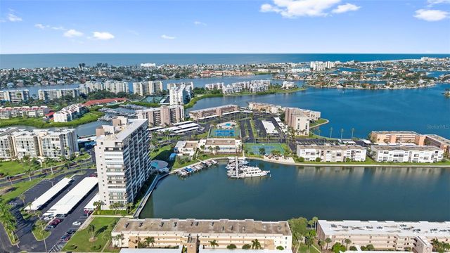 7300 SUN ISLAND DRIVE S 1104, South Pasadena, FL 33707