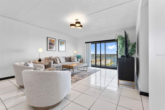 7300 SUN ISLAND DRIVE S 1104, South Pasadena, FL 33707