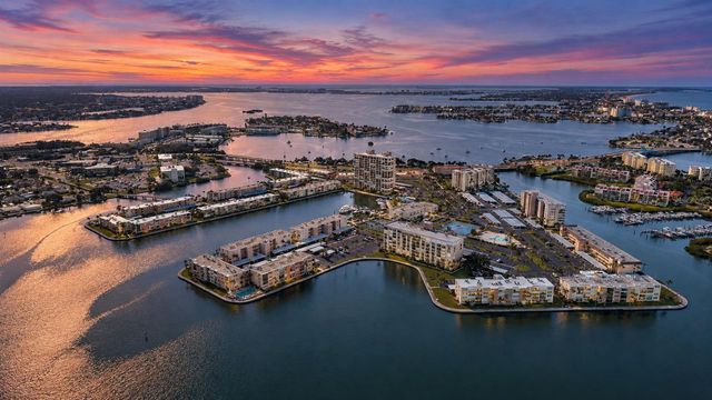 7300 SUN ISLAND DRIVE S 1104, South Pasadena, FL 33707