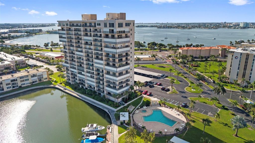 7300 SUN ISLAND DRIVE S 1104, South Pasadena, FL 33707