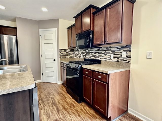 7947 High Knoll Drive, Byron Center, MI 49315