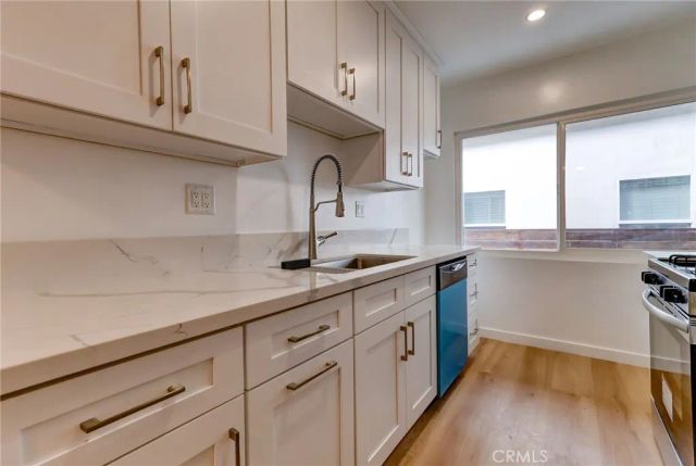 6065 Pickford Place 2, Los Angeles, CA 90035