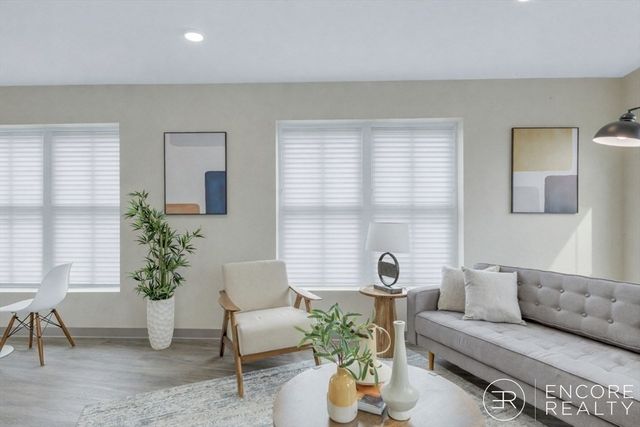 375 Cummins Hwy 201, Boston, MA 02131