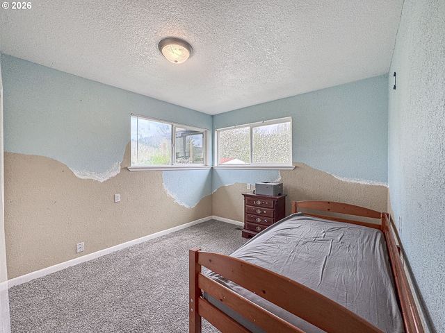 8775 FORT HILL Rd, Willamina, OR 97396