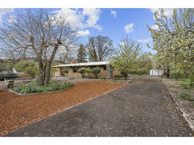 8775 FORT HILL Rd, Willamina, OR 97396