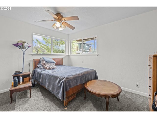 8775 FORT HILL Rd, Willamina, OR 97396