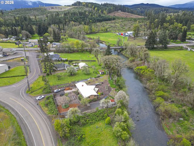 8775 FORT HILL Rd, Willamina, OR 97396