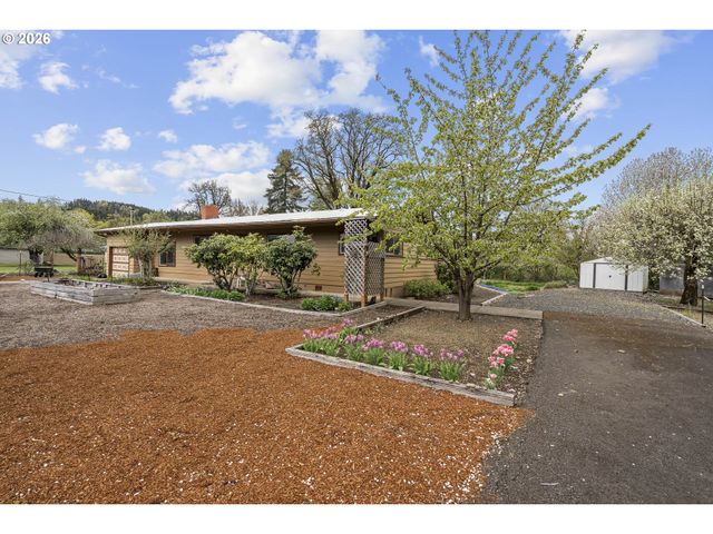 8775 FORT HILL Rd, Willamina, OR 97396