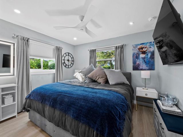 2421 PROSPECT STREET, Sarasota, FL 34239