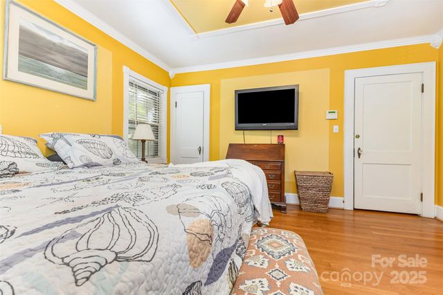 418 W 9th Street, Newton, NC 28658