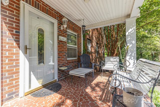 418 W 9th Street, Newton, NC 28658