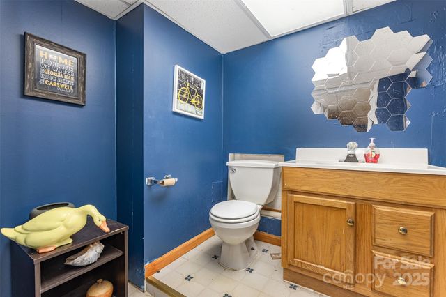 418 W 9th Street, Newton, NC 28658