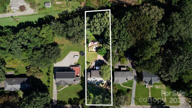 418 W 9th Street, Newton, NC 28658