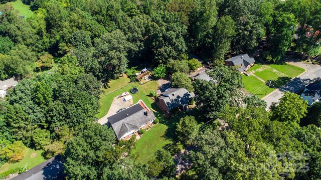 418 W 9th Street, Newton, NC 28658