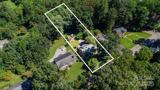 418 W 9th Street, Newton, NC 28658