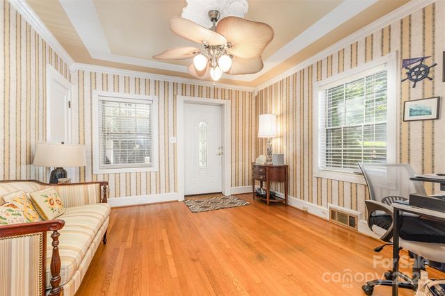418 W 9th Street, Newton, NC 28658