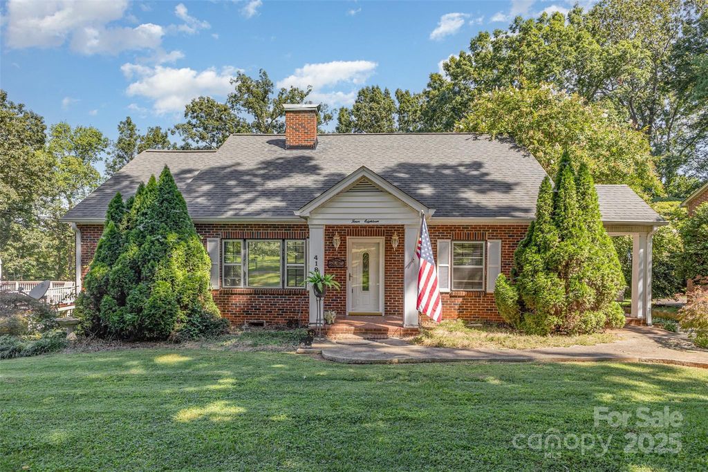 418 W 9th Street, Newton, NC 28658