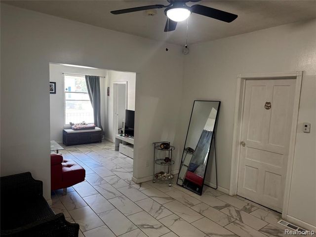 1308 W Genesee Avenue, Saginaw, MI 48602
