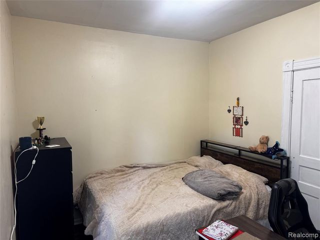 1308 W Genesee Avenue, Saginaw, MI 48602
