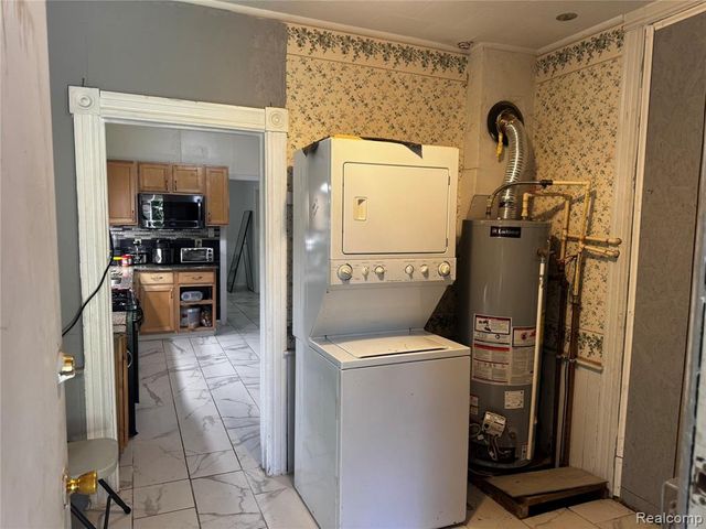 1308 W Genesee Avenue, Saginaw, MI 48602