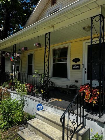 1308 W Genesee Avenue, Saginaw, MI 48602