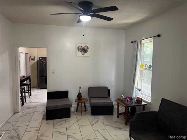 1308 W Genesee Avenue, Saginaw, MI 48602