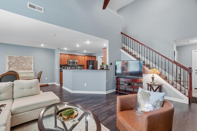 5017 Calais Drive, Columbus, OH 43221