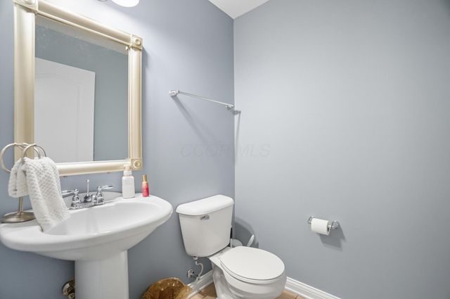 5017 Calais Drive, Columbus, OH 43221