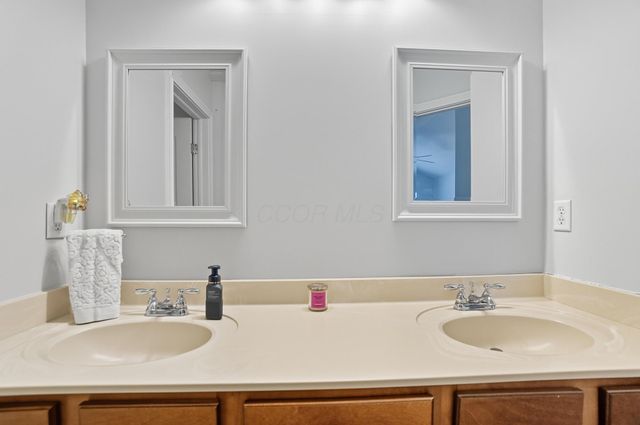 5017 Calais Drive, Columbus, OH 43221