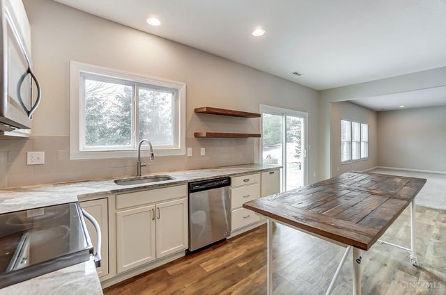 4343 Hunting Hawk Drive, Turtle Creek Twp, OH 45036
