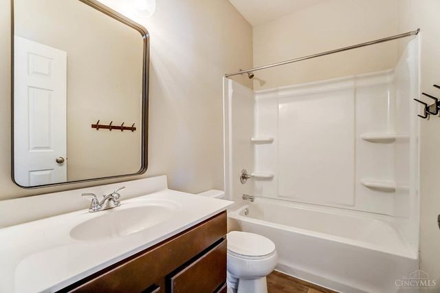 4343 Hunting Hawk Drive, Turtle Creek Twp, OH 45036