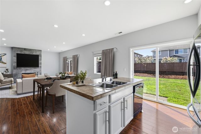 1907 SW 341st Place, Federal Way, WA 98023