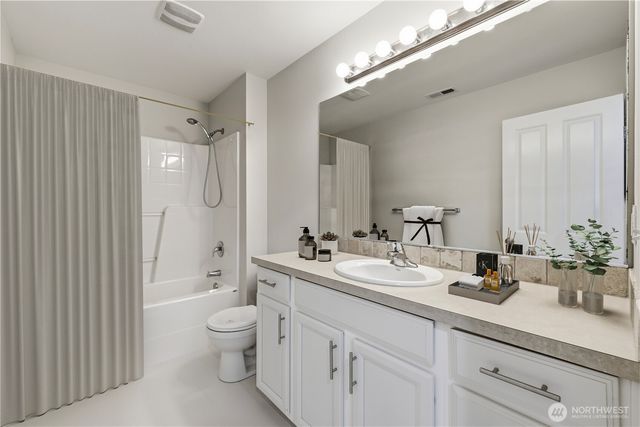 1907 SW 341st Place, Federal Way, WA 98023