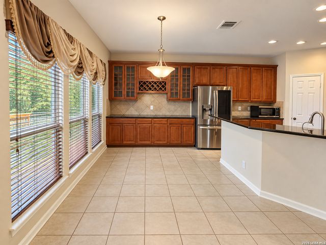 1410 CAMDEN CV, San Antonio, TX 78258