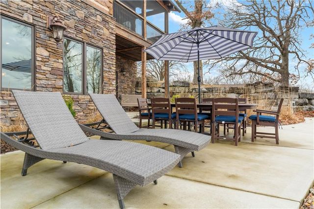 226 Lake Viking Terrace, Gallatin, MO 64640