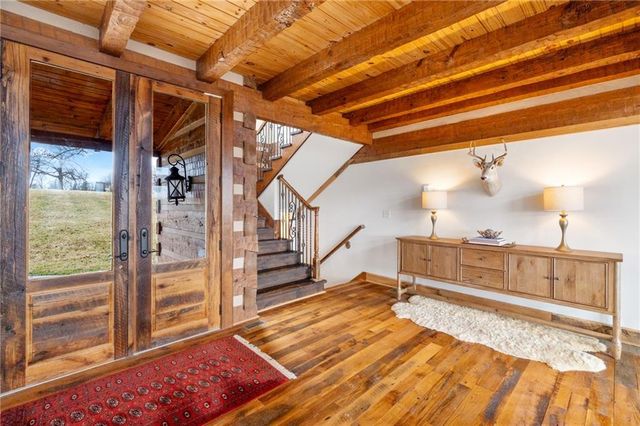 226 Lake Viking Terrace, Gallatin, MO 64640