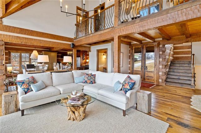 226 Lake Viking Terrace, Gallatin, MO 64640