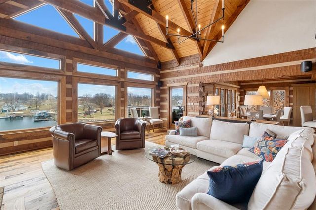 226 Lake Viking Terrace, Gallatin, MO 64640