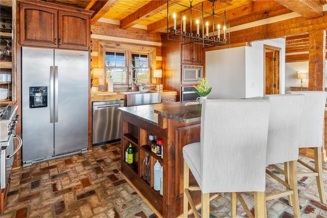 226 Lake Viking Terrace, Gallatin, MO 64640