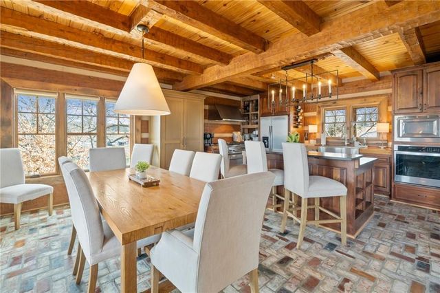 226 Lake Viking Terrace, Gallatin, MO 64640