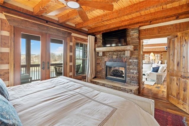 226 Lake Viking Terrace, Gallatin, MO 64640