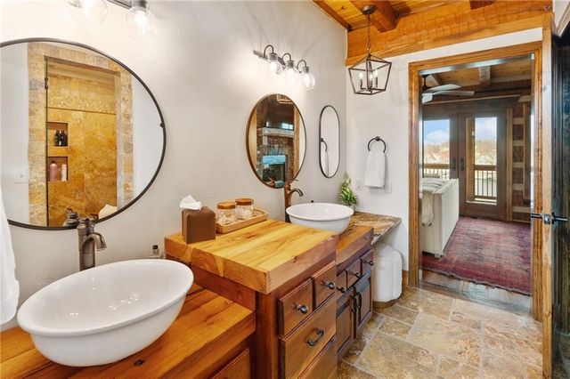 226 Lake Viking Terrace, Gallatin, MO 64640