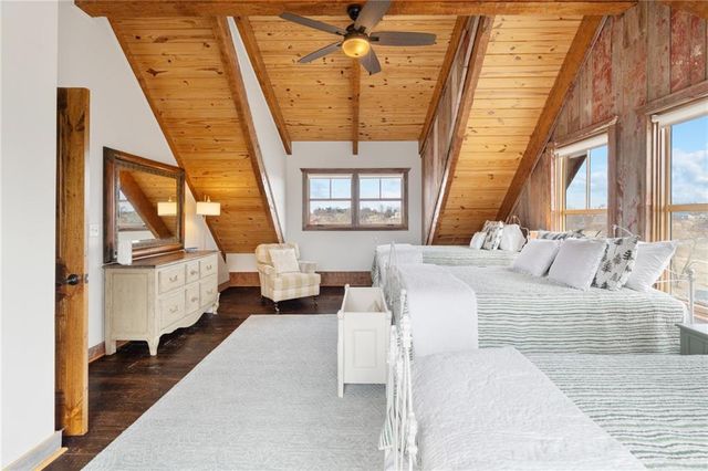 226 Lake Viking Terrace, Gallatin, MO 64640